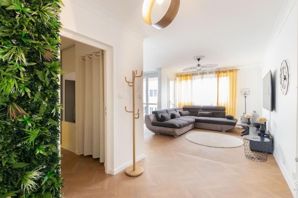 Cabana & Le Grand Appartement Lumineux Макон Экстерьер фото